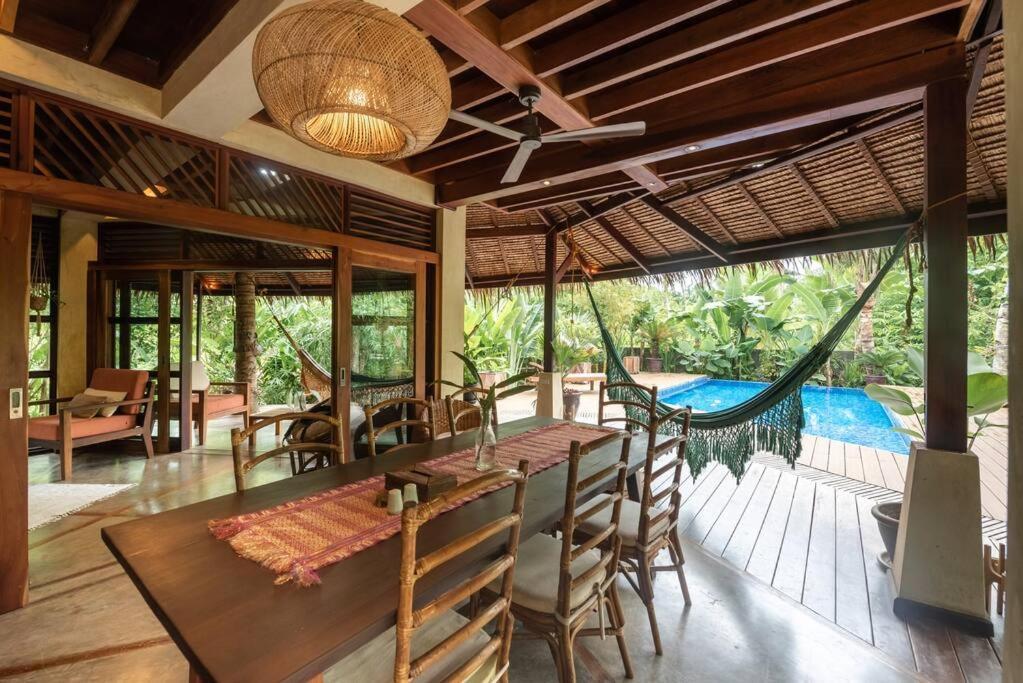 Alaia Hideaway Villa General Luna  Eksteriør billede